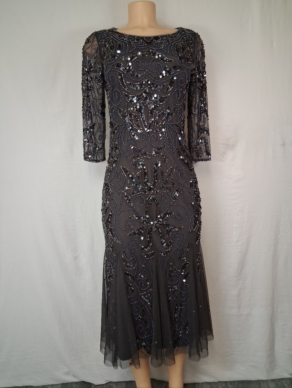 Pisarro Nights Sequin Embellished Midi Dress Size 6